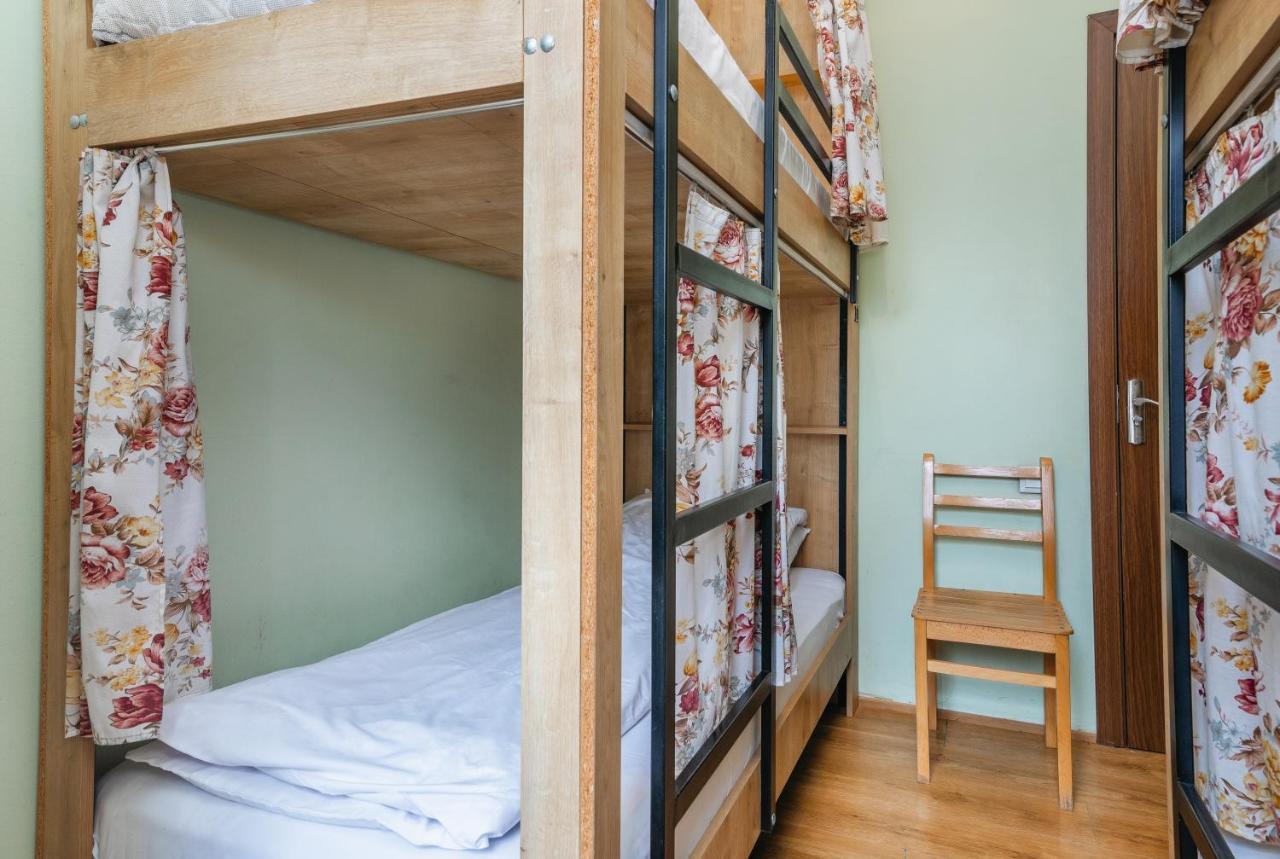 Pushkin 10 Hostel Tiflis Dış mekan fotoğraf