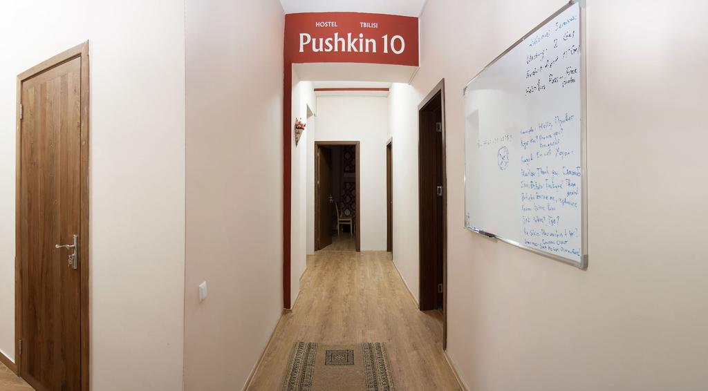 Pushkin 10 Hostel Tiflis Dış mekan fotoğraf